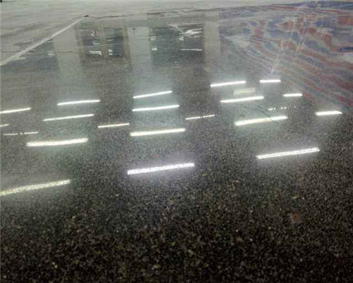 金钢砂耐磨地面